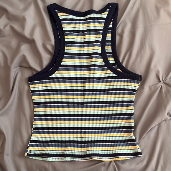 Pacsun high neck tank in size MEDIUM - Picture 2 of 2